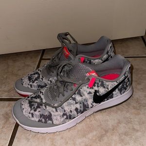 Nike Flex Experience RN 6